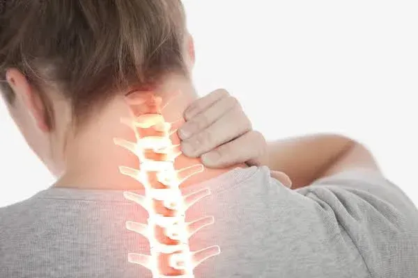 Ostéopathie les douleurs cervicales, Manosque, Cédric Cochard